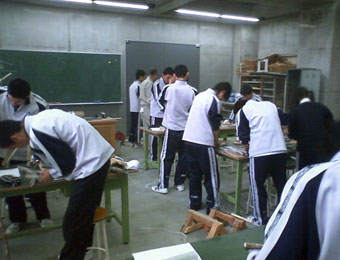 流木アート教室の風景7