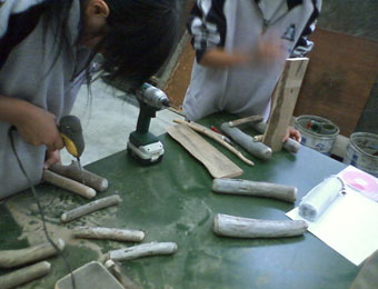 流木アート教室の風景8